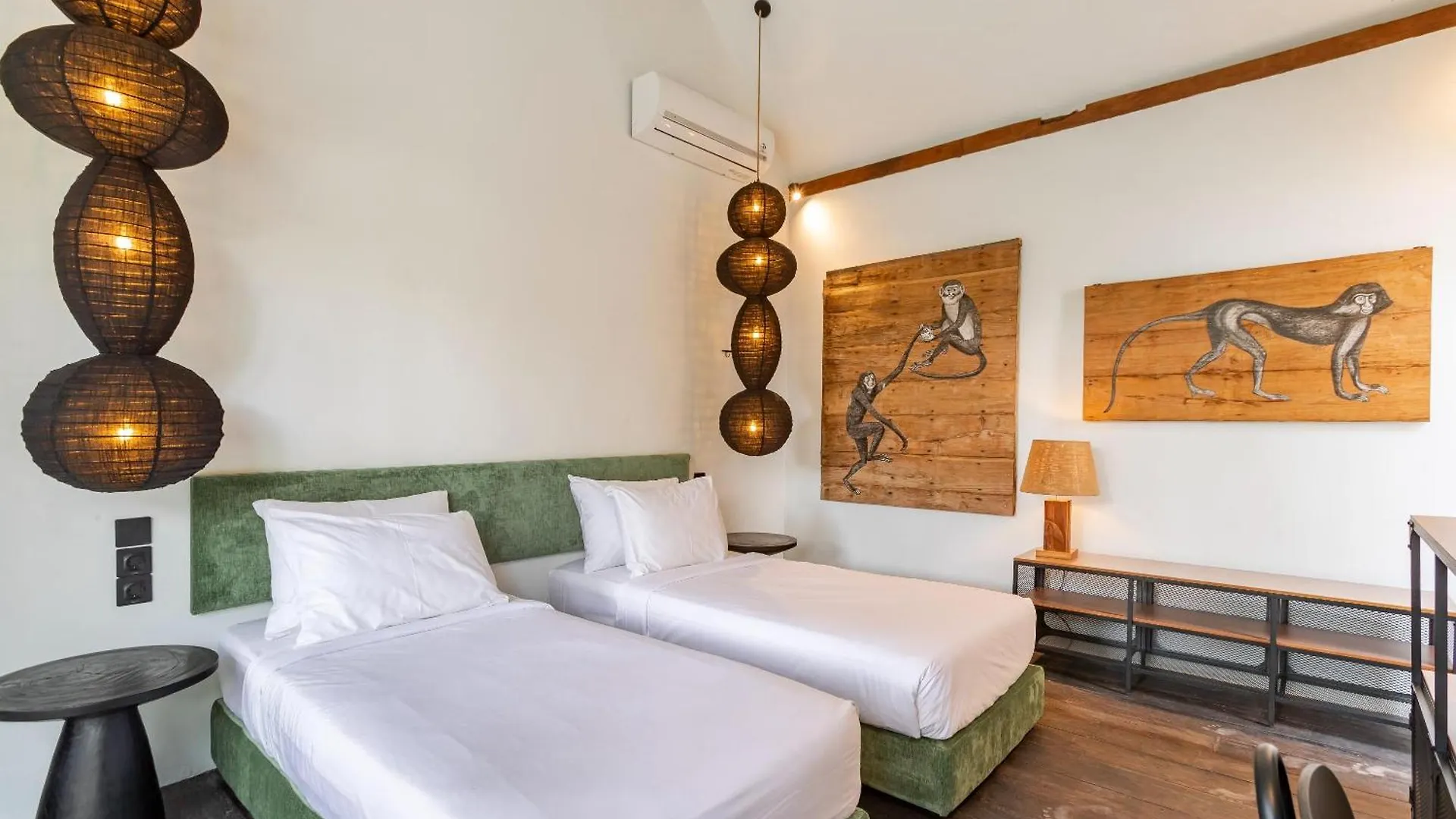 Villa Gambar - Comfortable Modern Mix 3Br Villa With Large Private Pool, 10 Minutes To The Beach Canggu