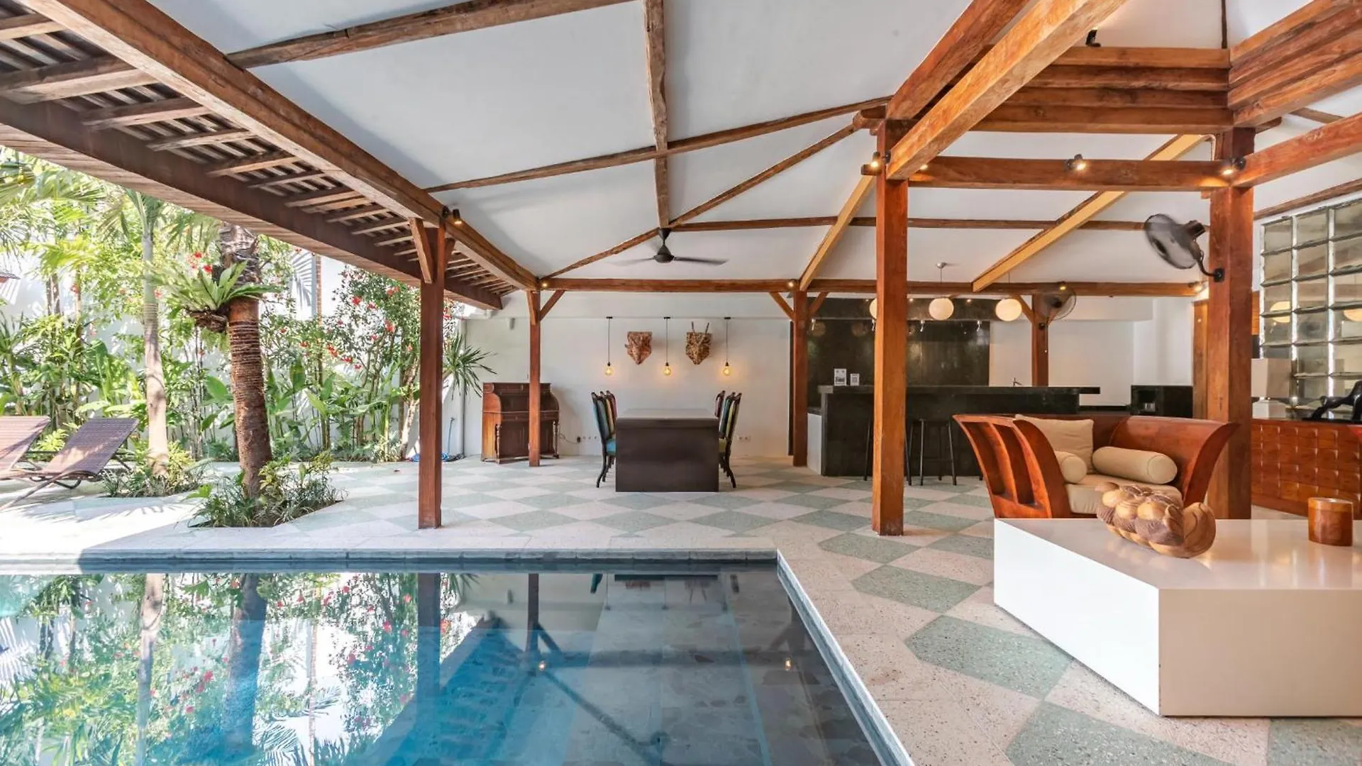 Villa Gambar - Comfortable Modern Mix 3Br Villa With Large Private Pool, 10 Minutes To The Beach Canggu  0*, Canggu (Bali)